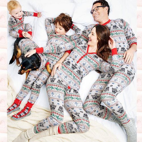 Wholesale7 Casual Snowflake Printed Family Christmas Pajamas